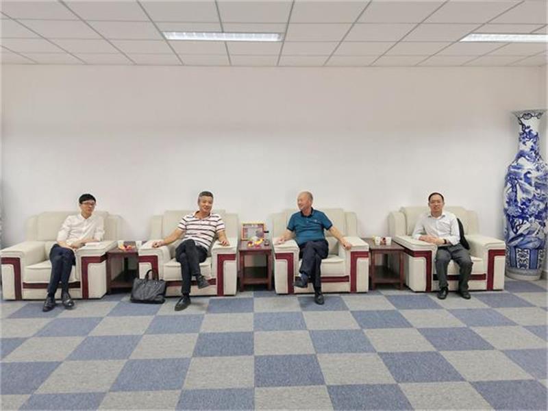 清华研究院陆院长一行 来开云线上平台共商产业规划