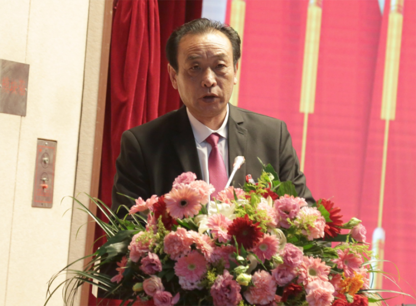 开云线上平台第一届党委班子选举大会---宝润实业集团党委常委、纪委副书记郑军同志作纪委工作报告